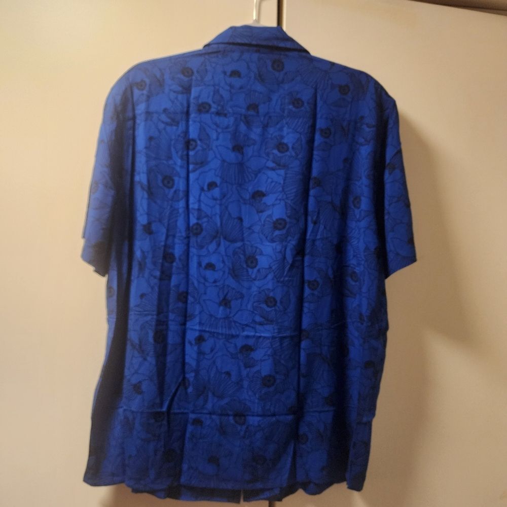 The Kooples Graphic Poppies Short Sleeve Blue Shirt Large $190 NWT - Picture 4 of 6